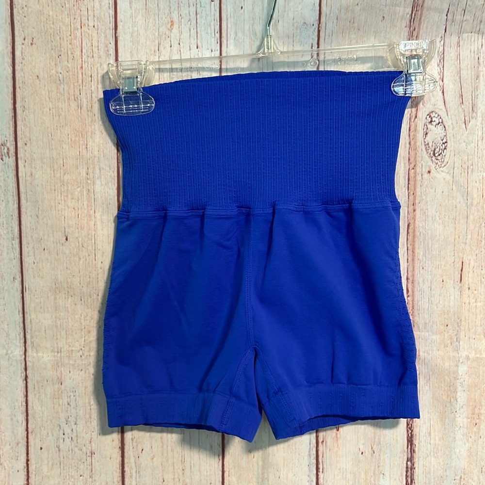 NWOT FP Movement Good Karma Running Shorts- NO LOGO - Picture 4 of 7